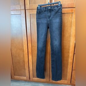 Buckle Women's Dark Wash Straight Leg Jeans